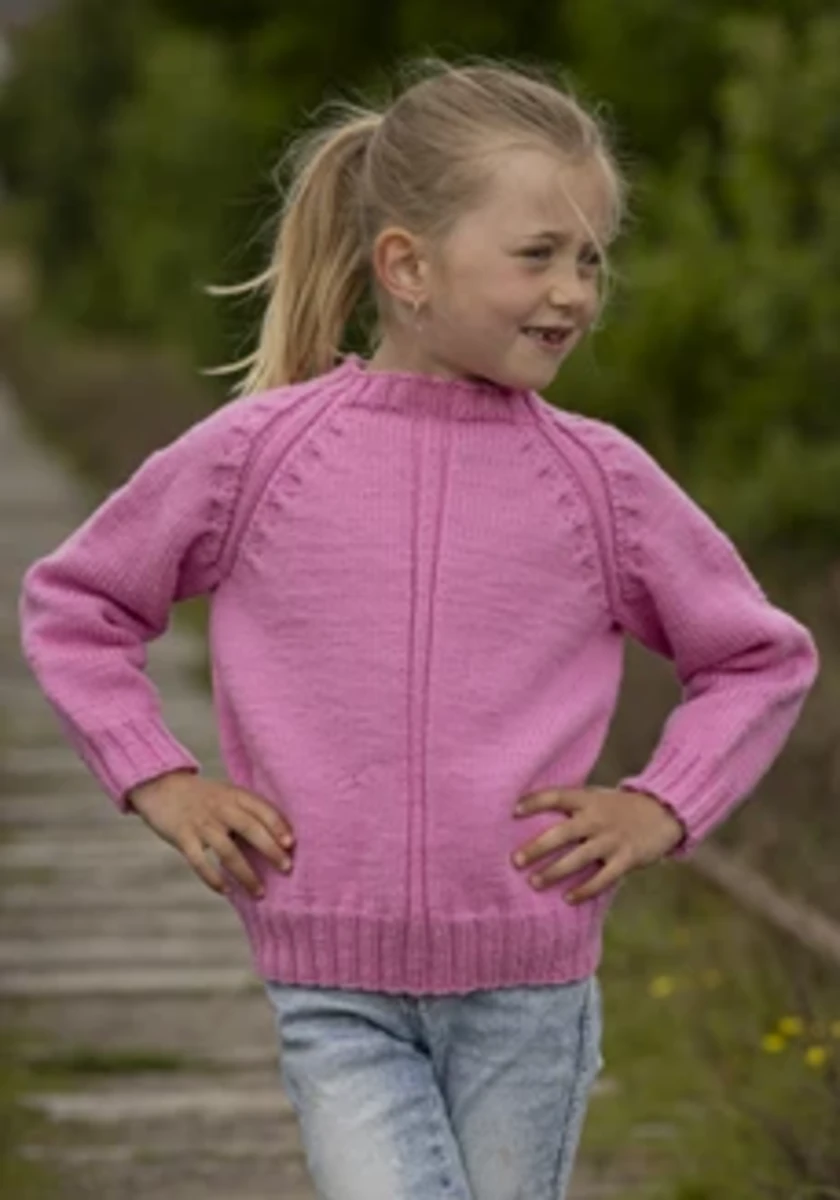 Bild på Mönsterkatalog barn i garnet Sara nr.15