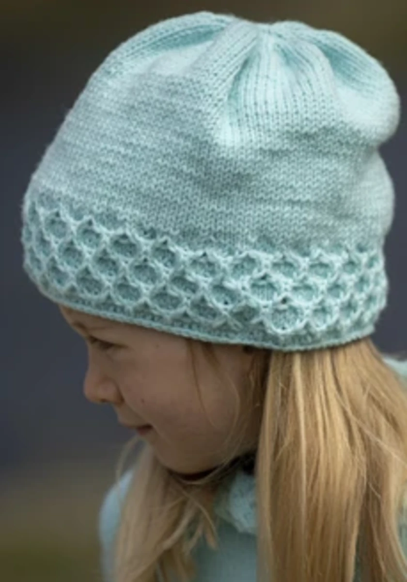 Bild på Mönsterkatalog barn i garnet Sara nr.15