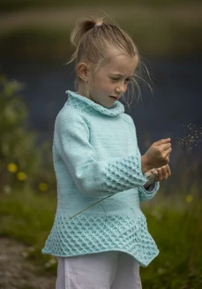 Bild på Mönsterkatalog barn i garnet Sara nr.15