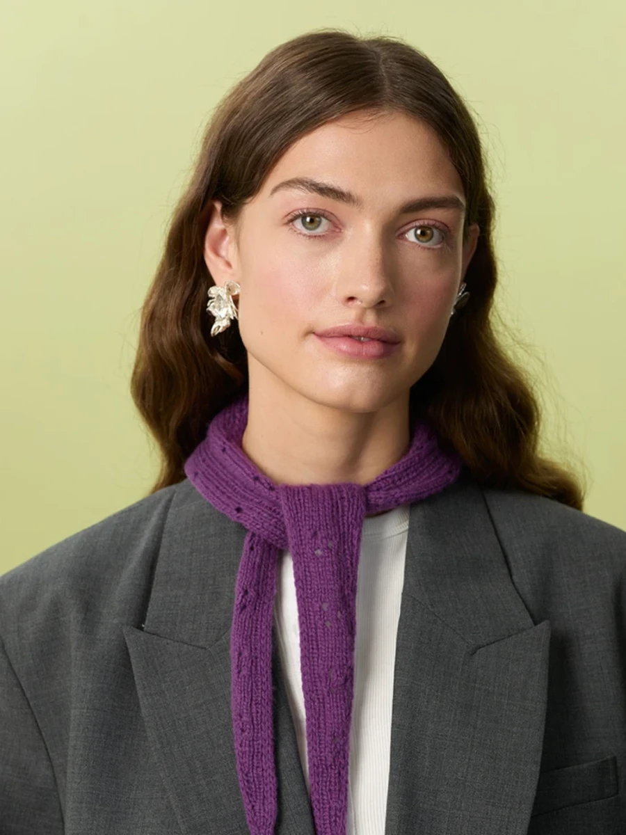 Bild på MIU POINTELLE SCARF stickad i Cashmere