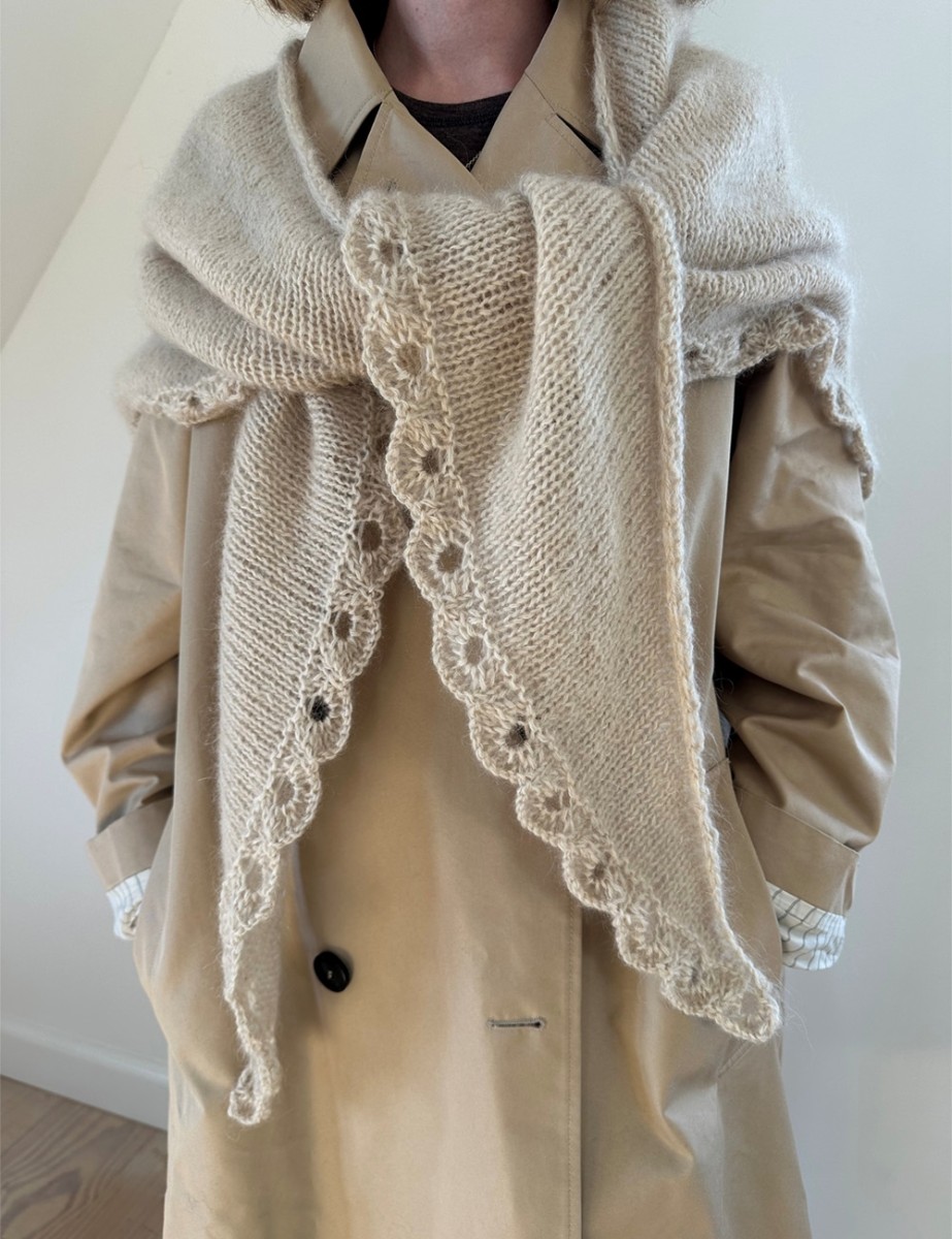 Bild på ELLIE SHAWL (SVENSKA) från Leknit