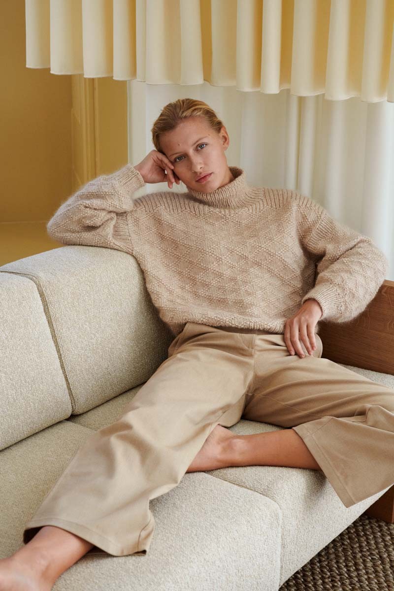 Bild på "TEXTURE SWEATER" stickad i Silk Mohair och Jensen